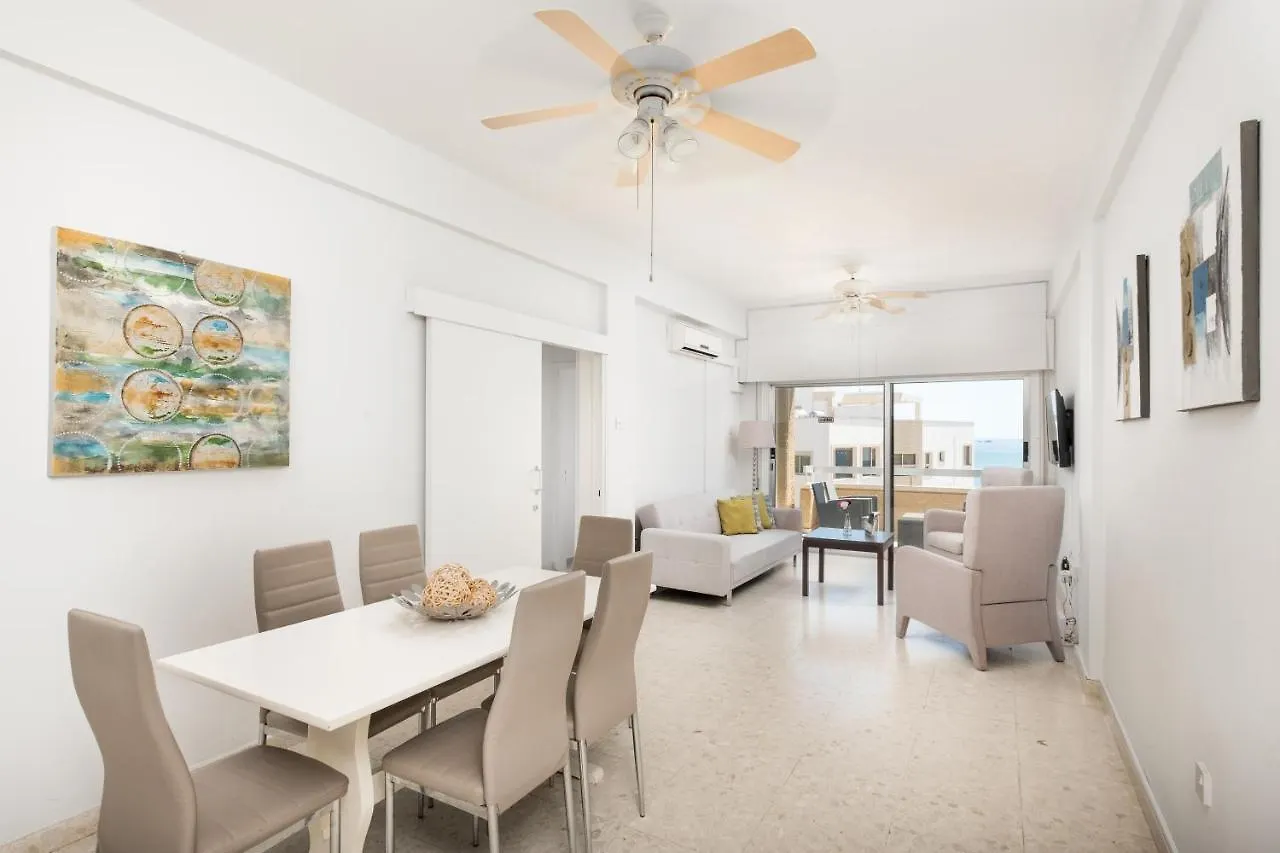 Apollon Sea View Beachfront Ap 302 Larnaca