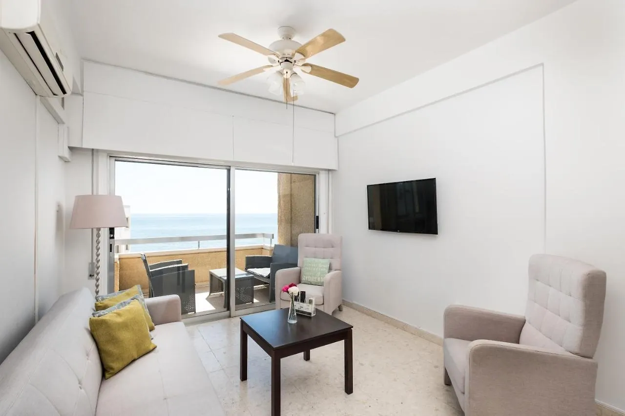 Apollon Sea View Beachfront Ap 302 Larnaca 0*,
