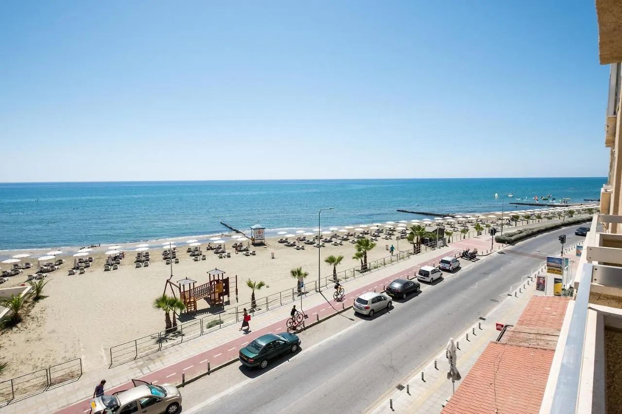 Apollon Sea View Beachfront Ap 302 Larnaca